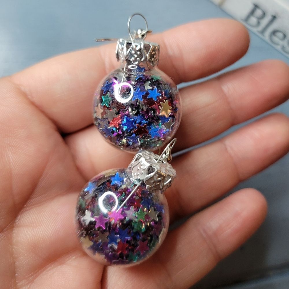 Holiday earrings - Picture 5 of 9
